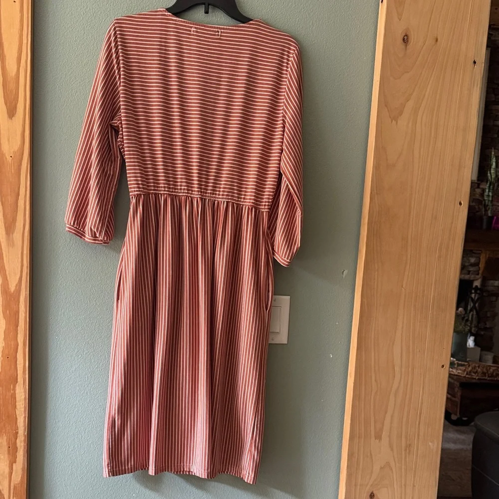 Merokeety Rust Striped Midi Dress - Picture 6 of 9